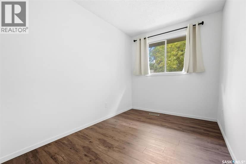 187 Read AVENUE — photo 18 of 40