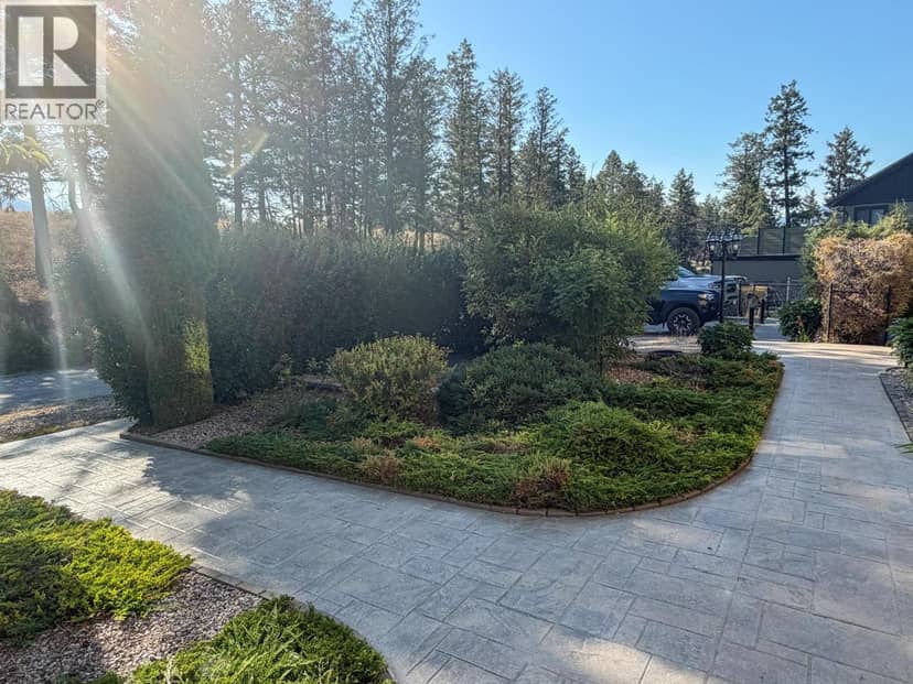 456 Lakeview Road, Invermere, photo 3