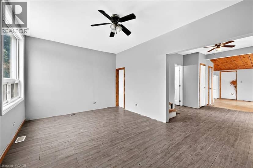 19 COLEMAN Street, Seaforth, photo 8