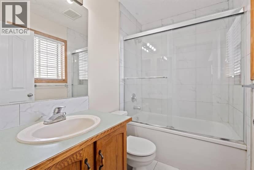 92 Del Ray Close NE — photo 15 of 28