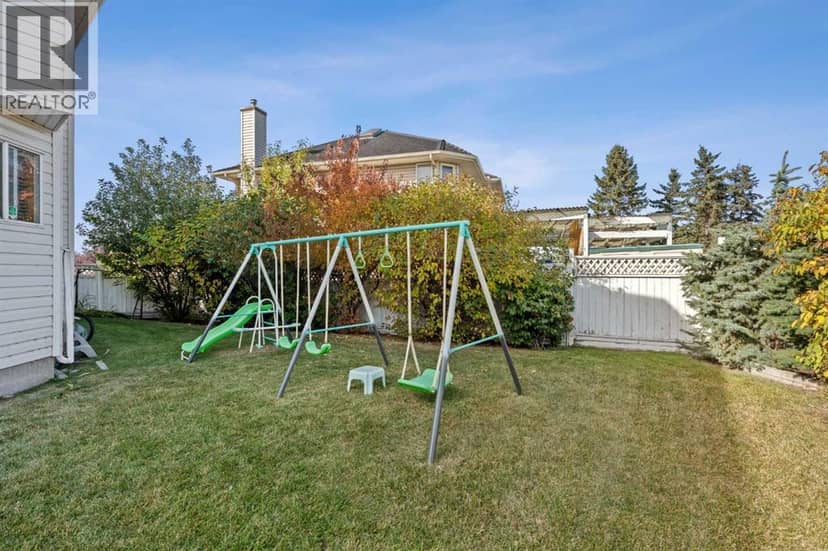 92 Del Ray Close NE — photo 23 of 28