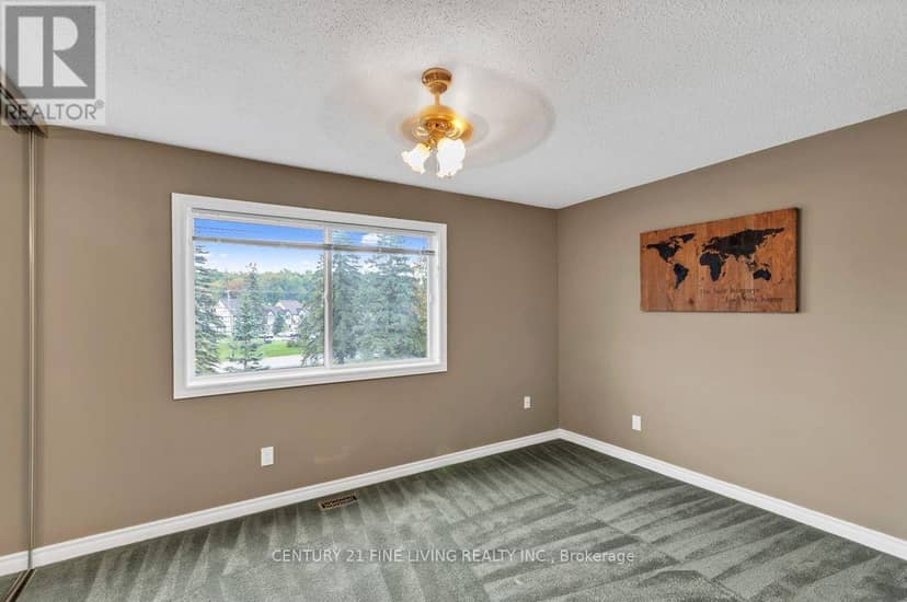2 - 30 Laguna Parkway — photo 32 of 40