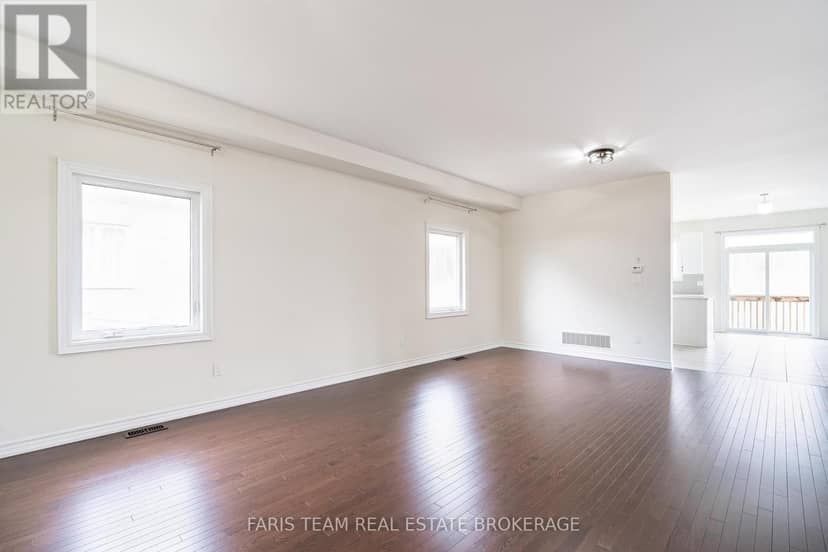 33 Pearl Street — photo 12 of 40