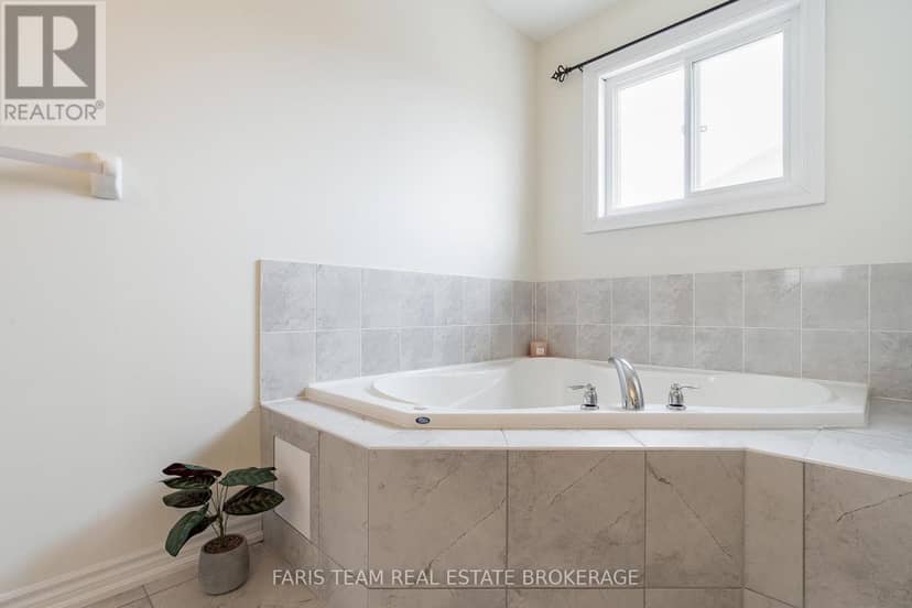 33 Pearl Street — photo 23 of 40