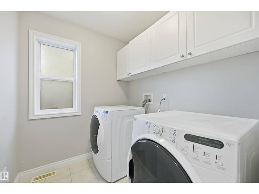 764 Haliburton Cr NW — photo 27 of 40