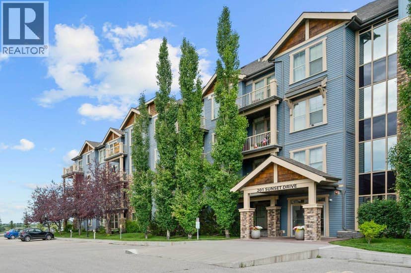 304, 201 Sunset Drive, Cochrane, photo 2
