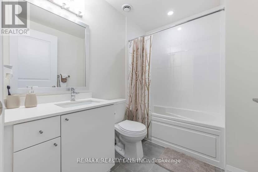 112 - 5025 Four Springs Avenue — photo 10 of 15