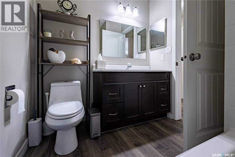 3251 Gould BAY E — photo 17 of 40