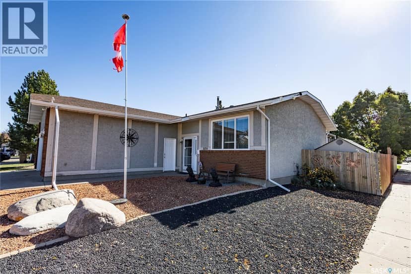 3251 Gould BAY E, Regina, photo 2