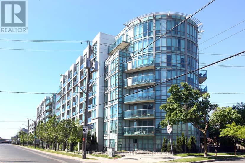 505 - 3830 Bathurst Street, Toronto