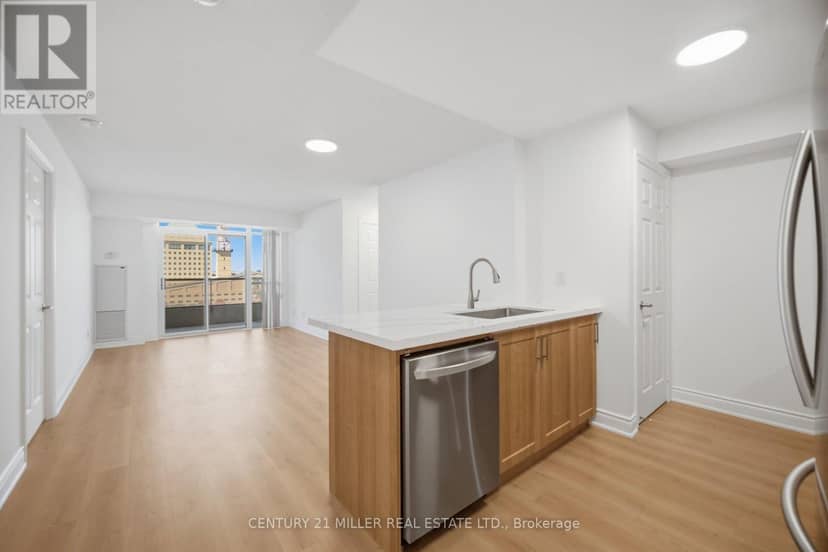 1203 - 310 Burnhamthorpe Road W — photo 13 of 40