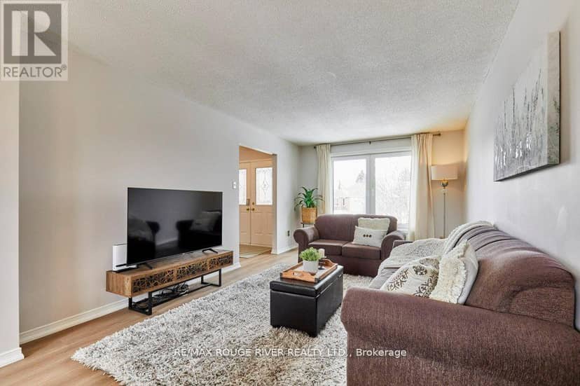 34 Cedar Court — photo 5 of 30
