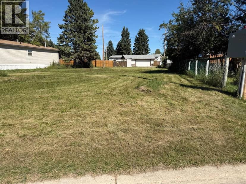 231 4 Street NW, Sundre, photo 2