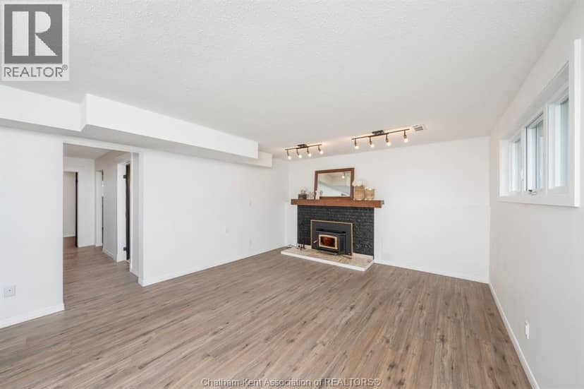 5385 Carriage ROAD — photo 23 of 40