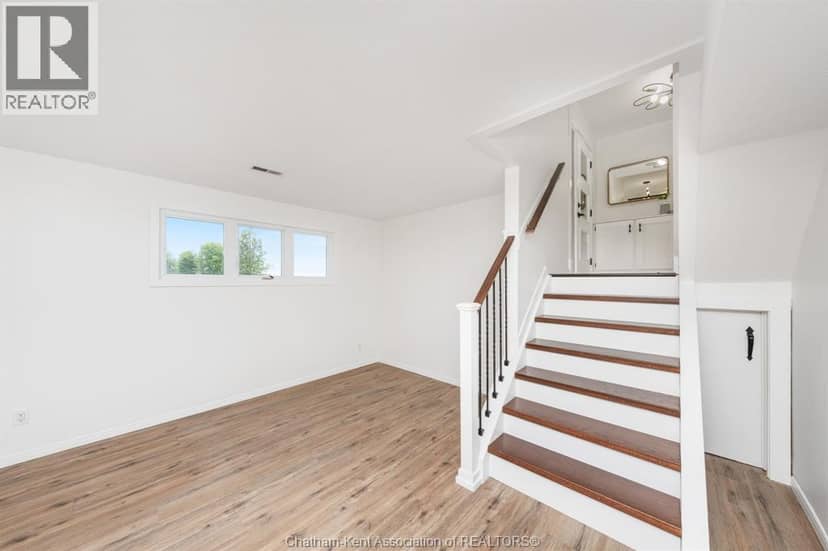 5385 Carriage ROAD — photo 21 of 40