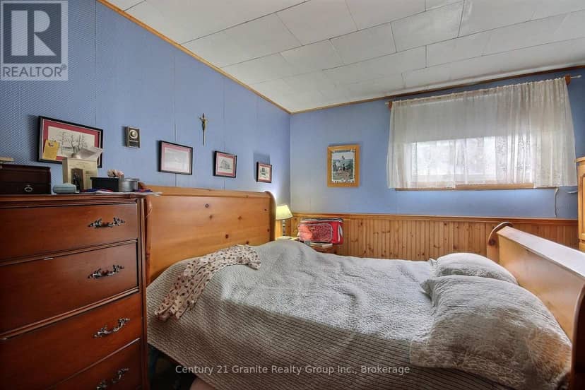 1051 Halls Lake Road — photo 11 of 25