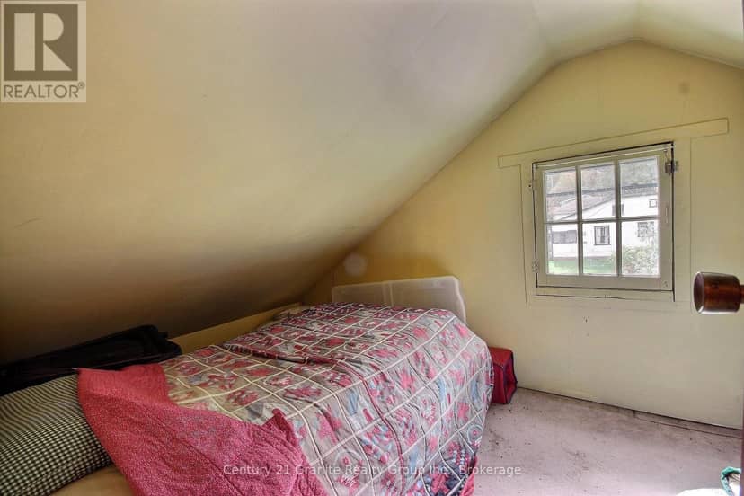 1051 Halls Lake Road — photo 14 of 25
