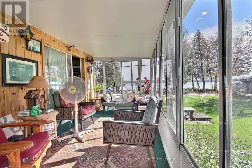 1051 Halls Lake Road, Algonquin Highlands, photo 8