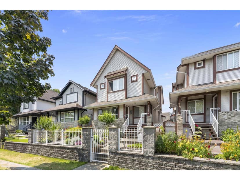 6685 127TH STREET, Surrey, photo 2