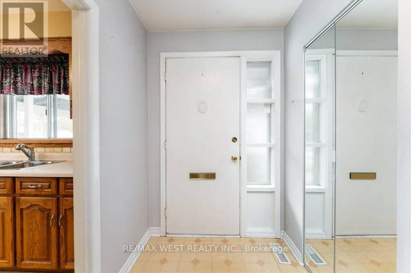 38 Albacore Crescent — photo 4 of 27