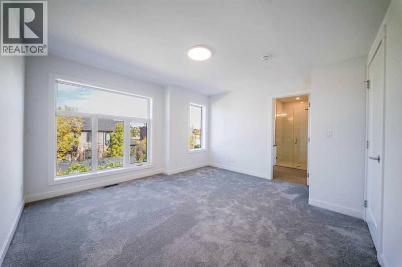 755 Centre Avenue NE — photo 13 of 36