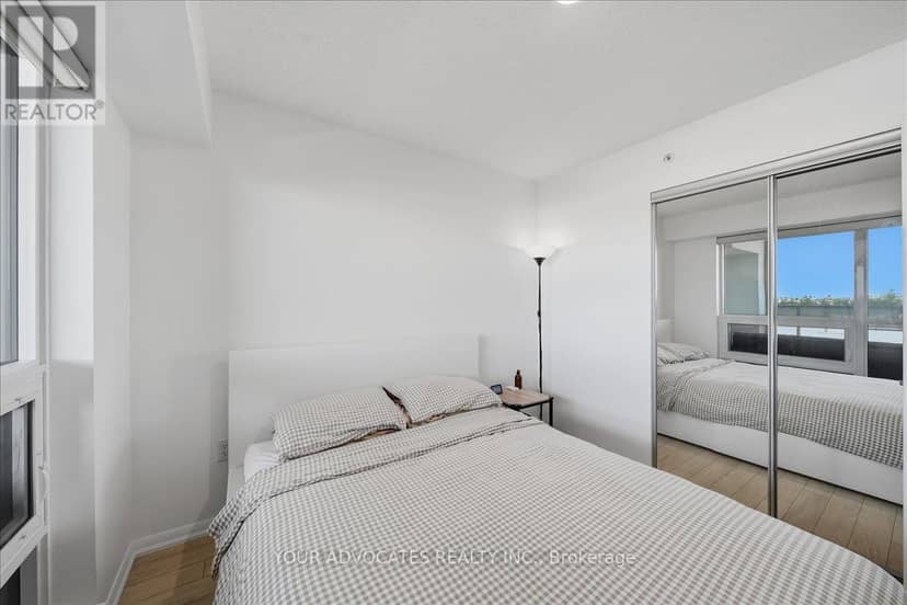 406 - 3091 Dufferin Street — photo 13 of 30