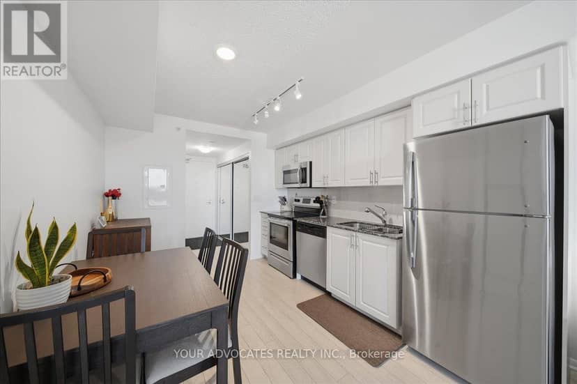 406 - 3091 Dufferin Street — photo 5 of 30
