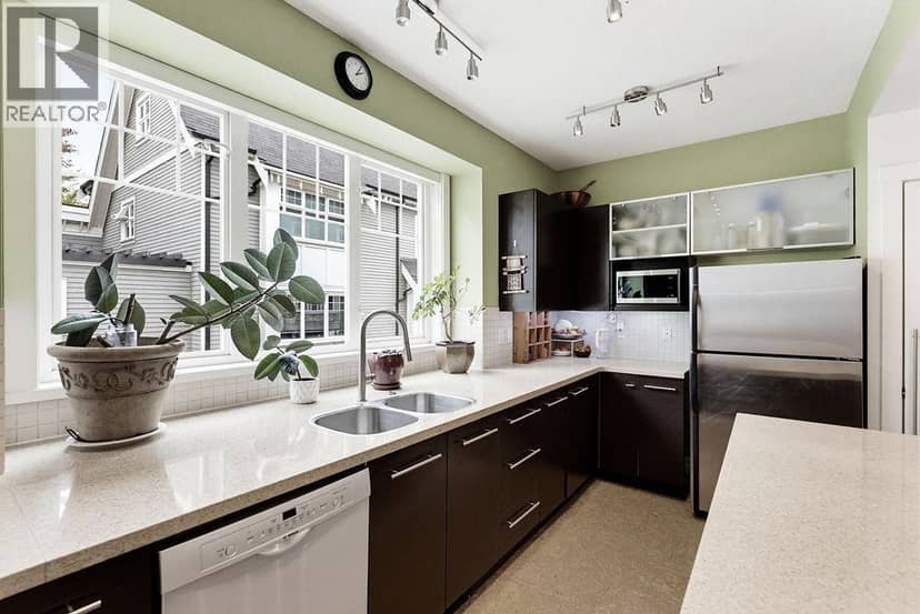 3822 WELWYN STREET, Vancouver, photo 8