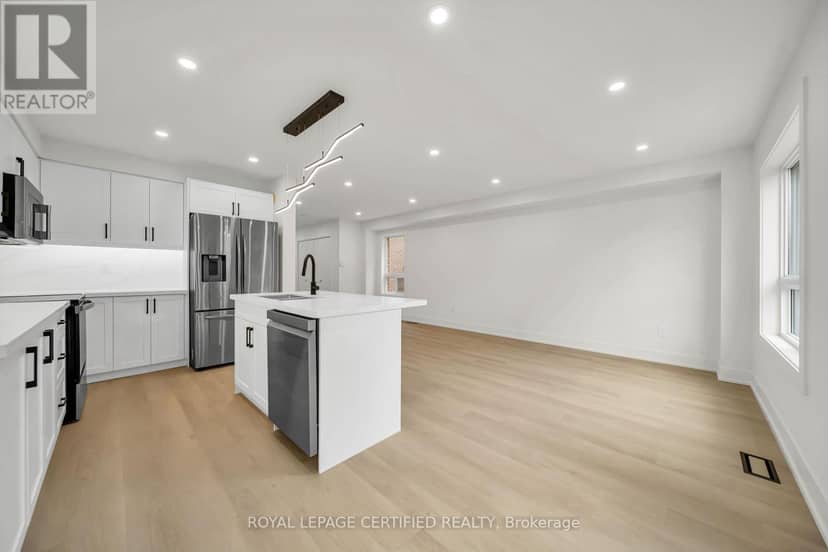 3864 Coachman Circle — photo 19 of 40