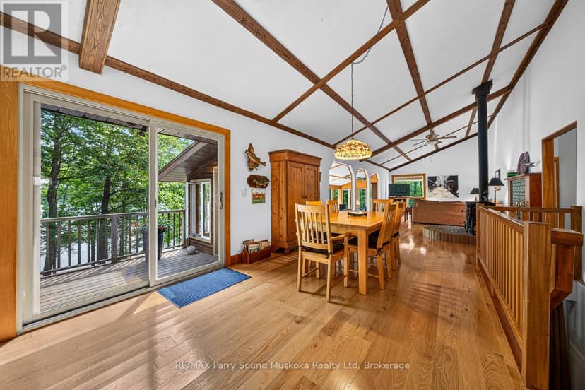 53 Crown Retreats Road — photo 12 of 40