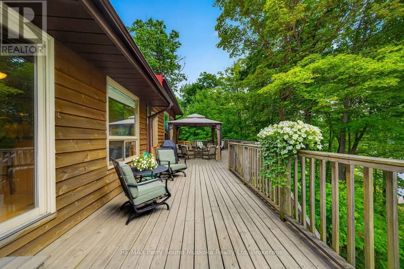 53 Crown Retreats Road — photo 39 of 40