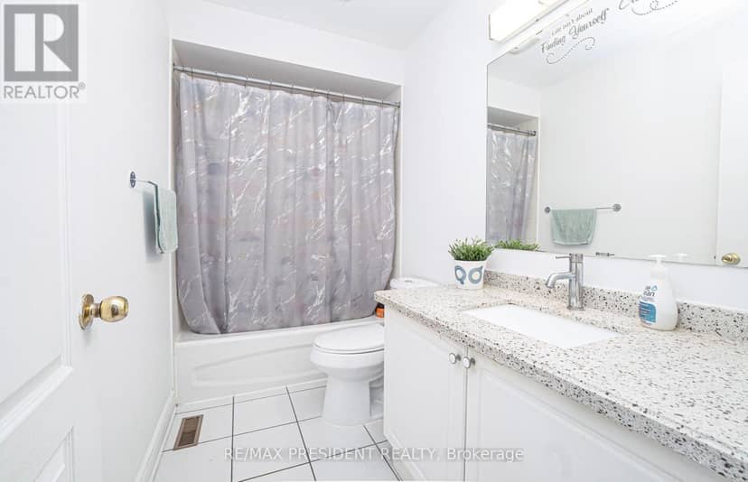4 Chalkfarm Crescent — photo 28 of 40