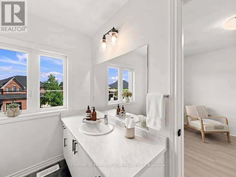 102 Cadillac Crescent — photo 11 of 28