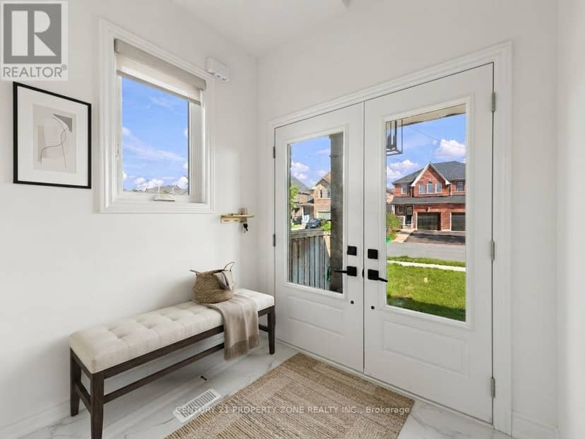 102 Cadillac Crescent — photo 2 of 28