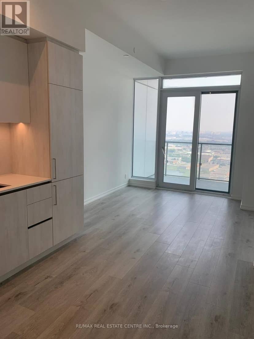 3001 - 7890 Jane Street — photo 5 of 11