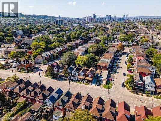 35 SHERMAN Avenue N, Hamilton, photo 4