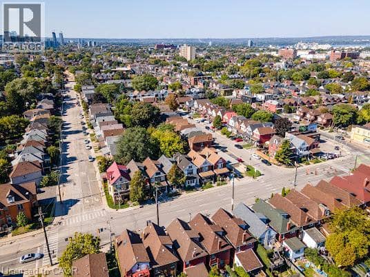 35 SHERMAN Avenue N, Hamilton, photo 5