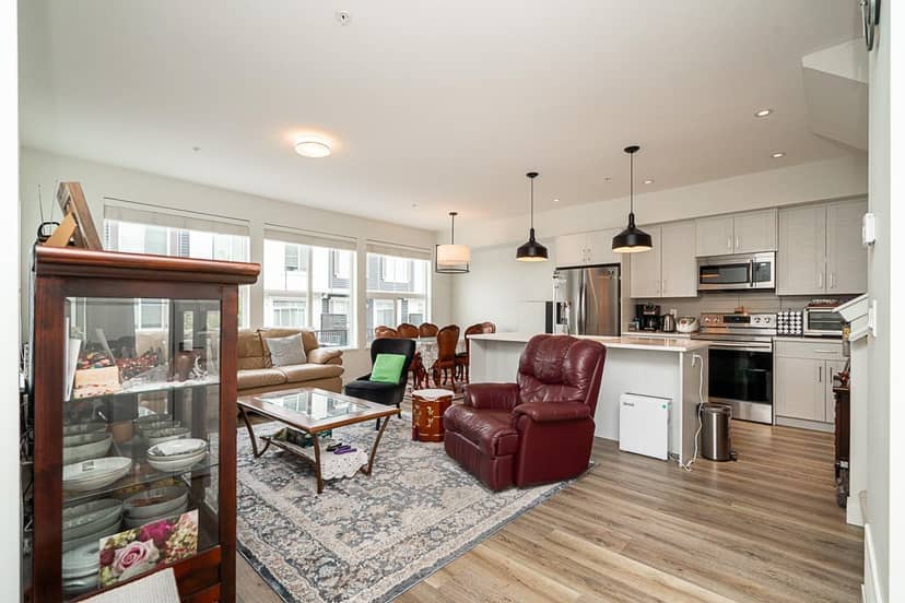 42 8372 202B STREET, Langley, photo 5