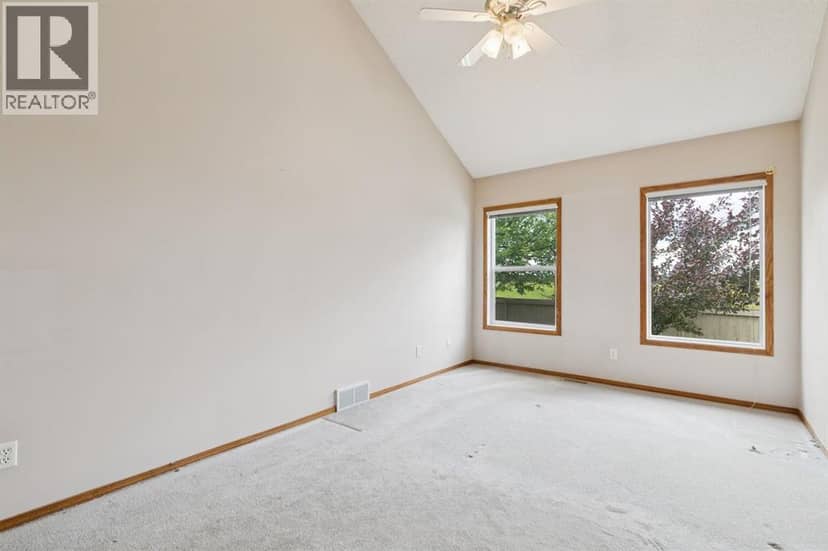 133 Chaparral Point SE — photo 10 of 23