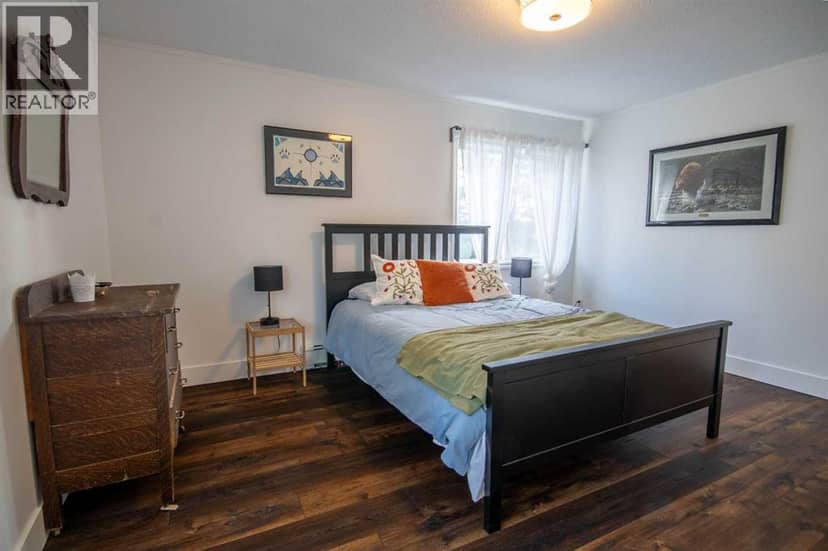 1101 6 Street SW — photo 37 of 40