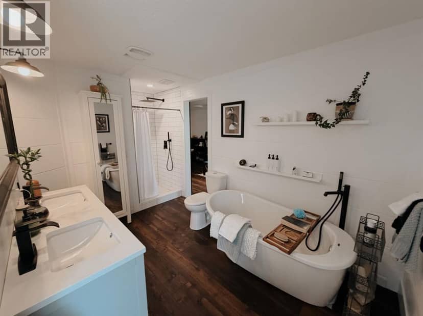 1101 6 Street SW — photo 38 of 40