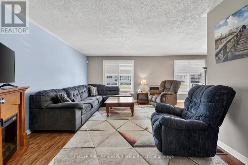 645 Bayview Drive — photo 7 of 24