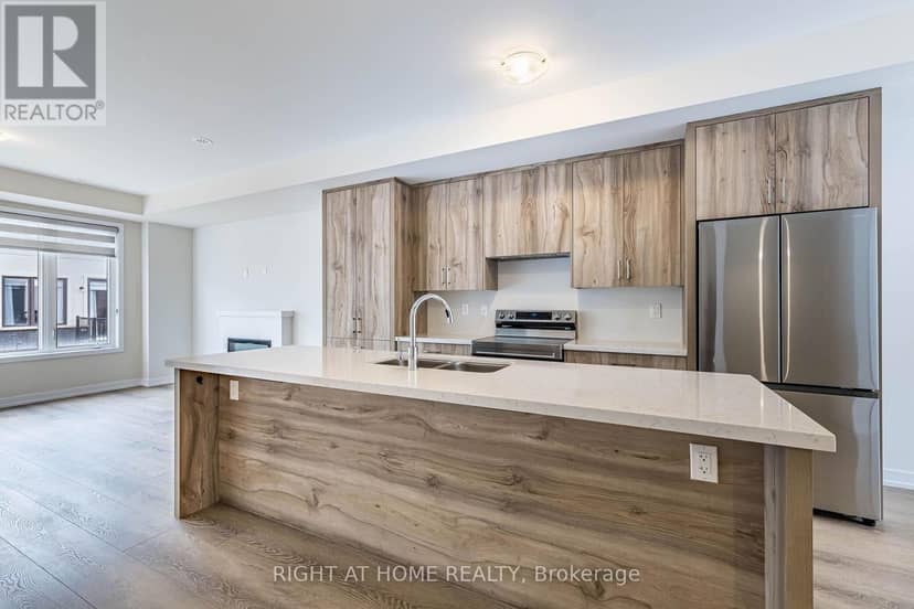 1330 Shevchenko Boulevard, Oakville, photo 4