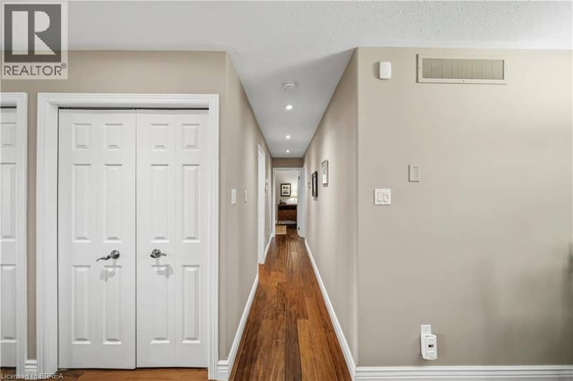 79 COURT Drive — photo 11 of 35