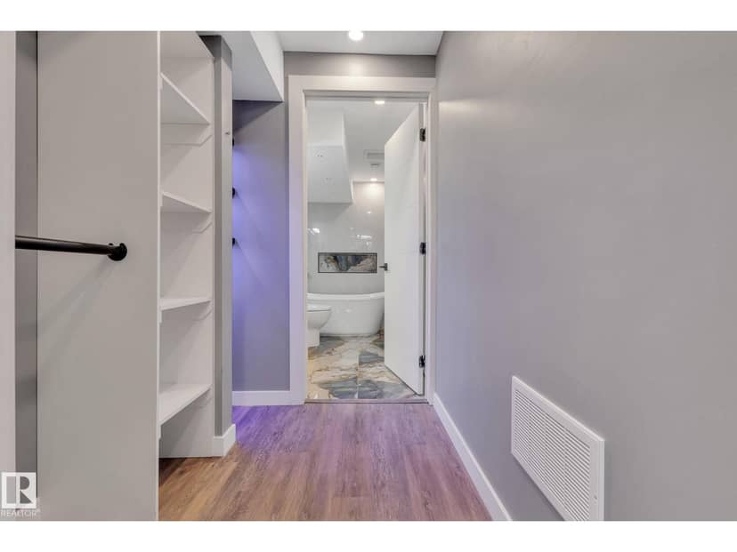 8823-8825 95 ST NW — photo 21 of 40