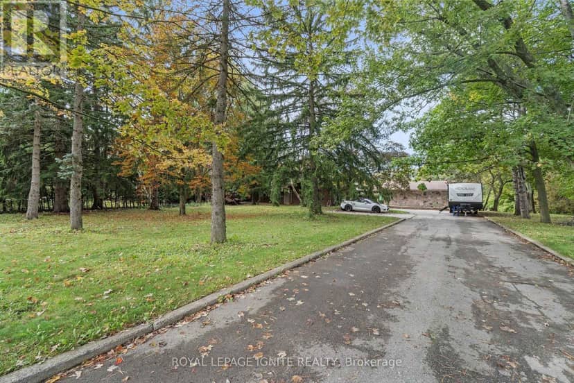 8 Ridgevale Drive, Markham, photo 2