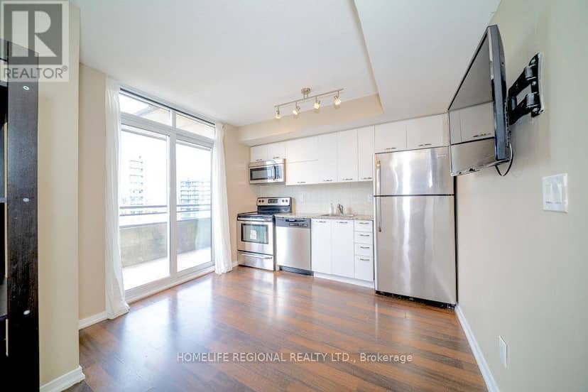 1520 - 38 Joe Shuster Way, Toronto, photo 2