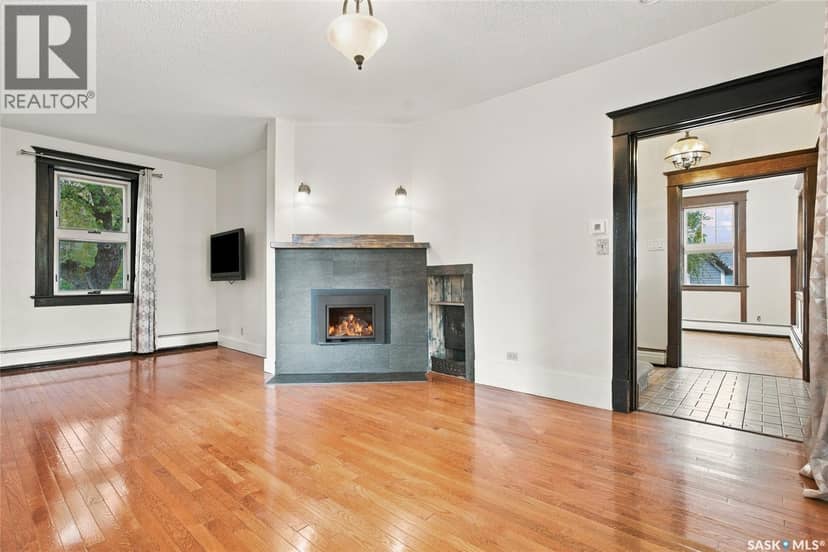 810 4th AVENUE — photo 11 of 40
