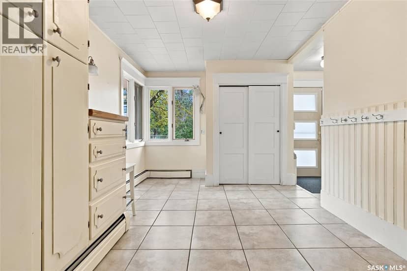 810 4th AVENUE — photo 21 of 40