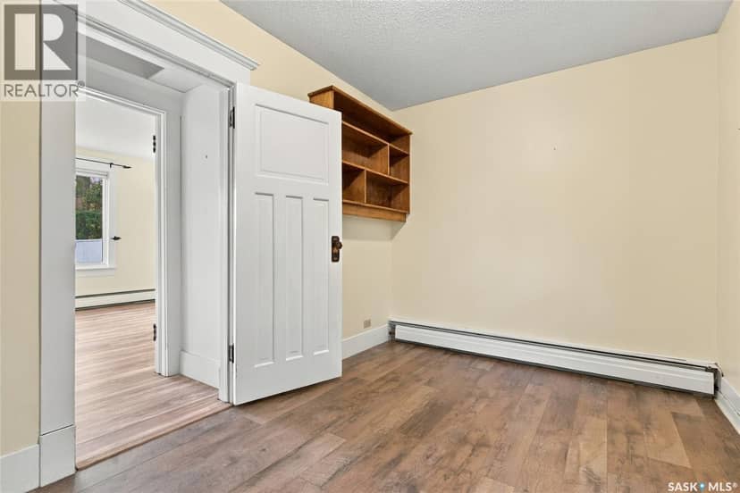 810 4th AVENUE — photo 32 of 40